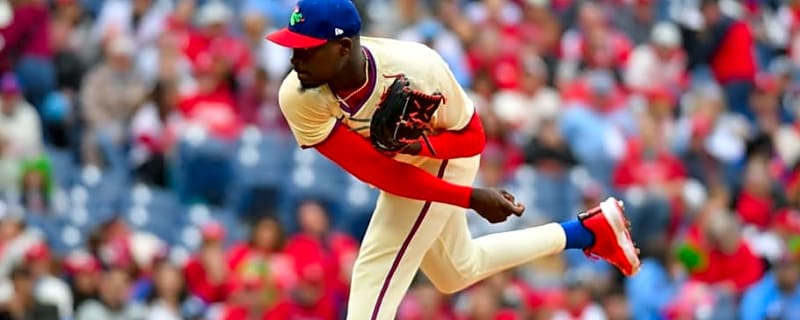 Reds Sign Former Phillies Pitcher to Minor League Deal