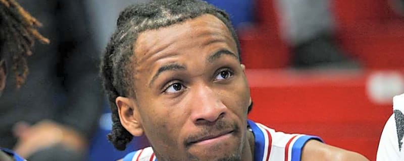 Darryn Peterson Cramping Issue Could Cost Kansas in UNC Matchup