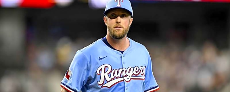 Diamondbacks Make Reunion Signing Official