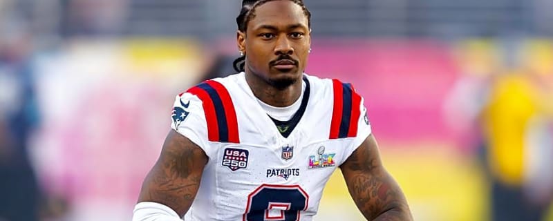 ESPN Analyst Calls for the 49ers to Sign WR Stefon Diggs
