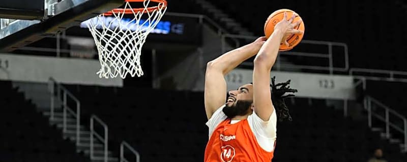Kansas Lands Charleston Transfer Christian Reeves: Jayhawks’ Starting Center?