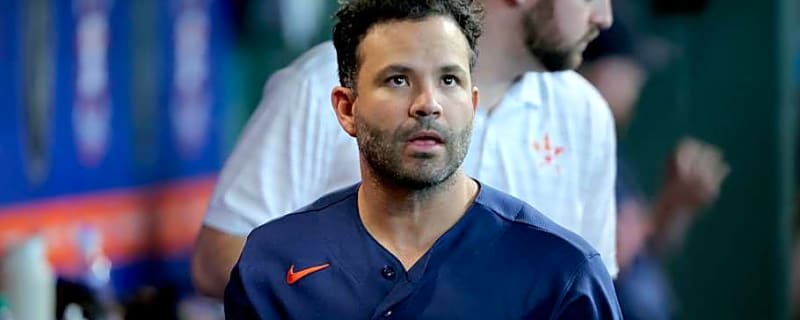 Astros Hold Jose Altuve Out of Lineup After Injuring Left Side on Swing