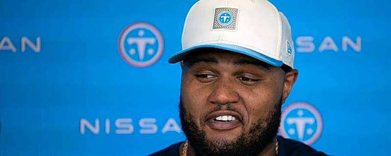 Titans 2027 Mock Draft Puts Pressure on Dan Moore Jr. to Perform in 2026