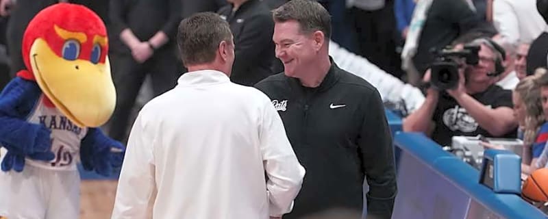 Why Arizona’s Tommy Lloyd Could Be Bill Self’s Successor at Kansas