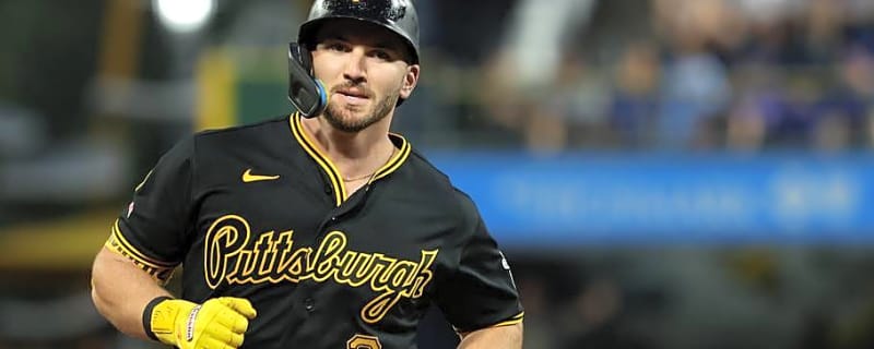 Pirates' Spencer Horwitz Leaves Mariners Game With Injury