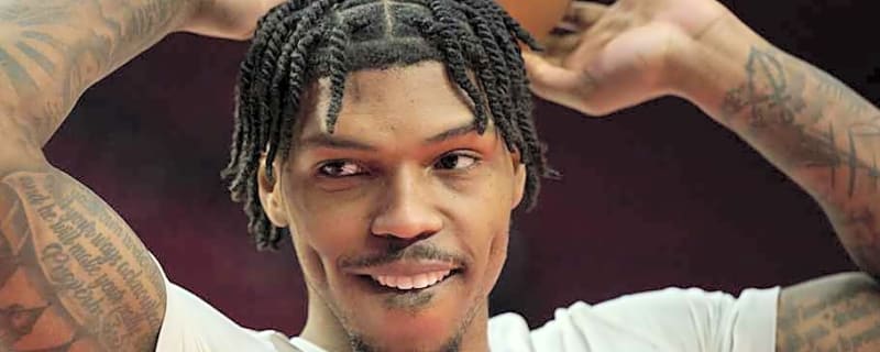 Former Arizona Guard Inducted into Ring of Honor