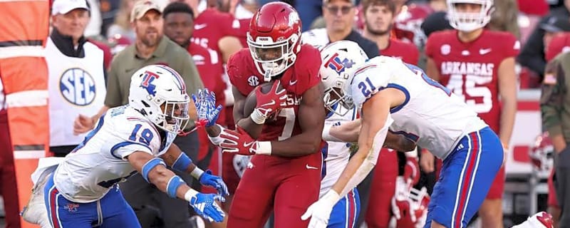 Former Arkansas RB Teases Return To Hogs After Suing For Fifth Year Of Eligibility