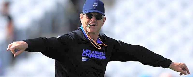Chargers&#39; Jim Harbaugh has weird exchange with reporter about struggling starter