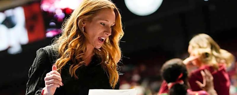 Ashley Johnston Named WCGA Central Region Coach of the Year: Roll Call