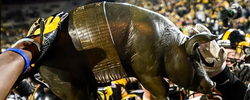 Iowa vs. Minnesota Prediction: Can the Hawkeyes Keep Floyd of Rosedale?