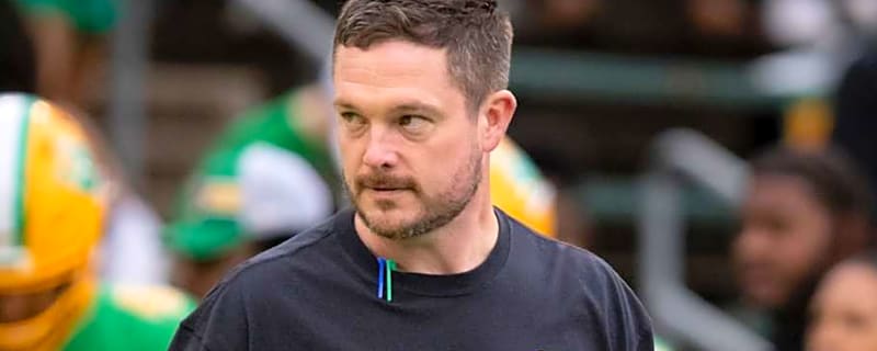 Dan Lanning Avoids Updates For Injured Oregon Ducks