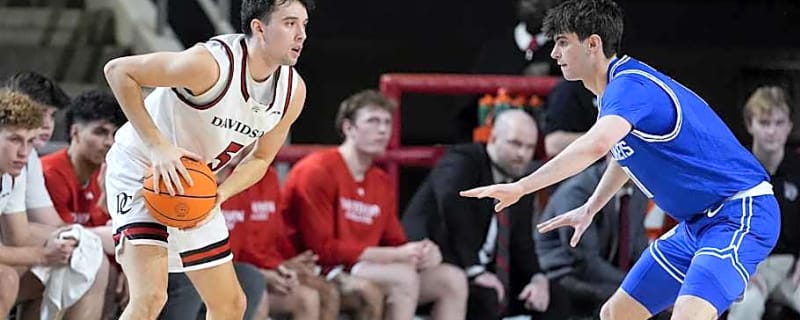 Huskies Add Shooter From Davidson As First Portal Pick-Up