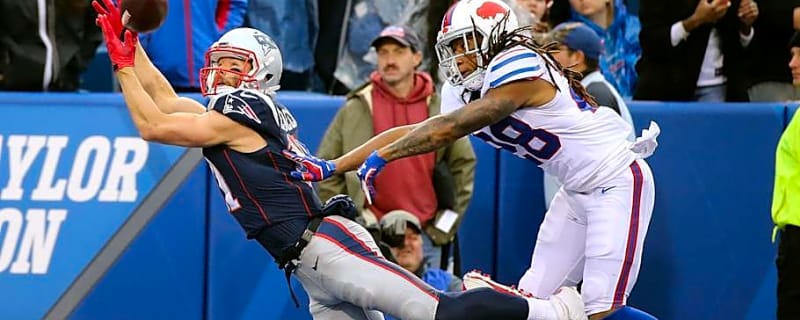 TV analyst serves up stinging, &#39;panic button&#39; criticism of &#39;light in the box&#39; Bills