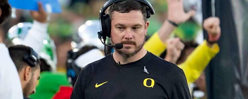 Updated Offensive Tackle Rankings For 2026 NFL Draft: Oregon Ducks&#39; Isaiah World Snubbed?