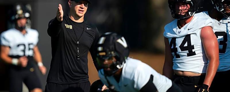 Answering Burning Questions About Vanderbilt Football: Record Prediction, Punting, Clark Lea Loves Vandy on SI?