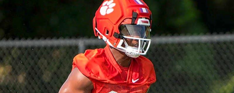 Clemson RB Expected To Transfer, Per Report