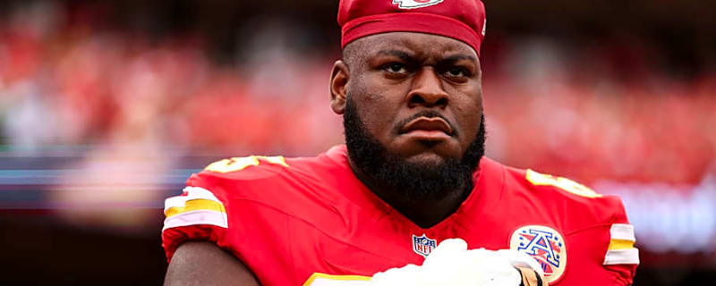 Trey Smith&#39;s status leaves Chiefs staring at a risky Week 9 decision