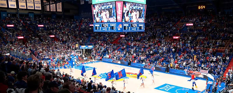 UConn Star Hints at Allen Fieldhouse Atmosphere Ahead of Kansas Matchup