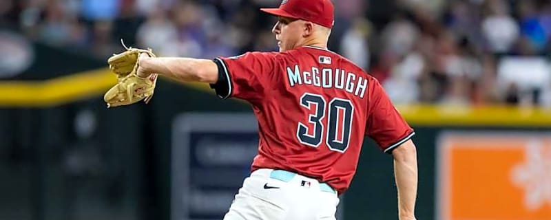 How Controversial Reliever Departed D-backs&#39; Organization