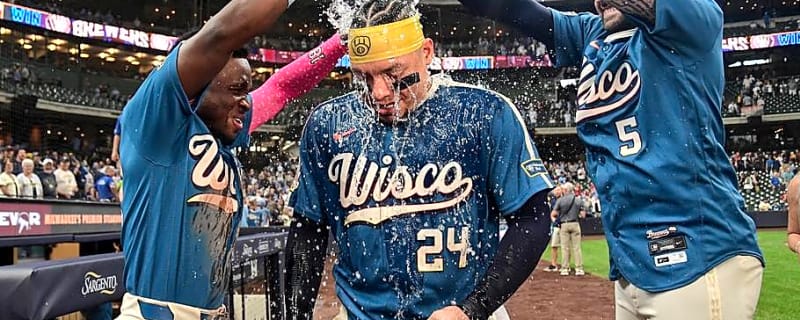 Padres Already Linked to Blockbuster Offseason Trade for All-Star Catcher