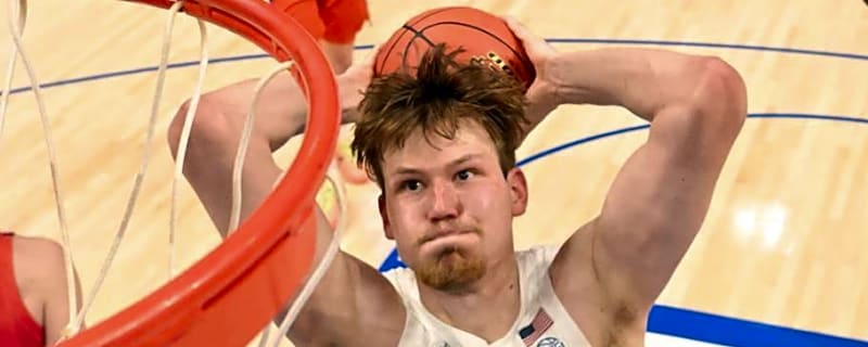 2026 SI NCAA Tournament Bracket Challenge: Beat a North Carolina Expert