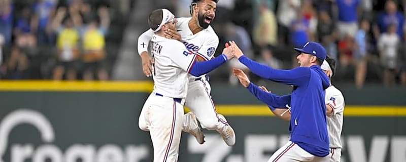 Rangers Finally Find the Magic in Series with Diamondbacks
