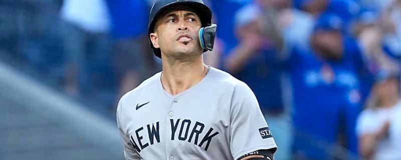 Yankees Star Dealing With Extraordinary Pain But Still Trying to Play