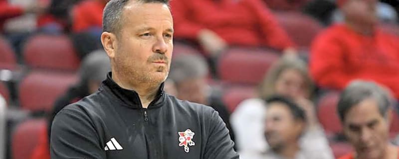 Watch: Jeff Walz, Louisville Players Preview Sweet 16 Matchup vs. Michigan