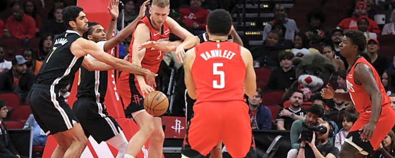  Grizzlies Sign Ex-Spurs, Rockets Big Man Following Recent Trade