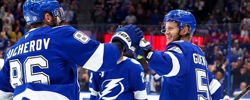 Jake Guentzel Plays 100th Game With Lightning