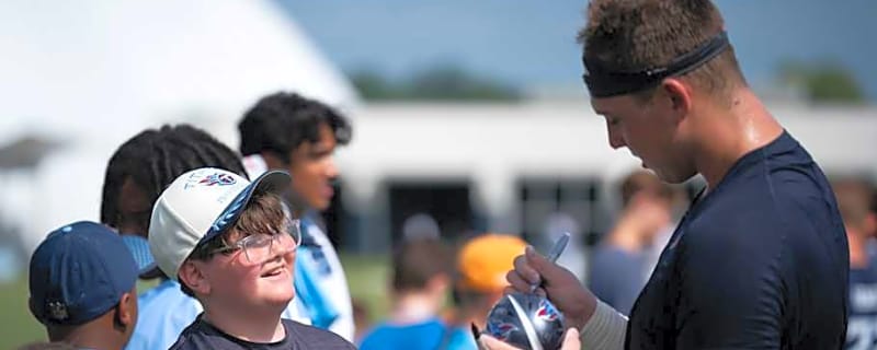 Texas Longhorns TE Earns Shout Out from Teammates Following Preseason Performance