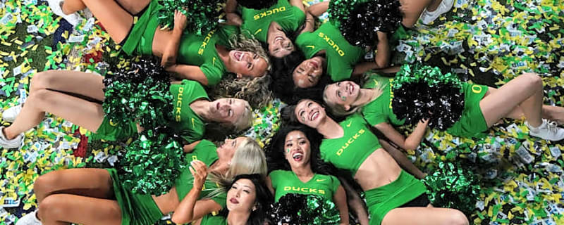 Oregon Ducks Fans Color To Wear For Playoff Game In Autzen Stadium