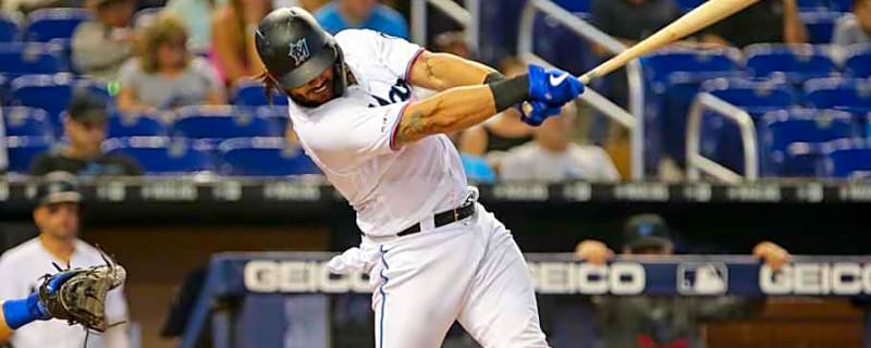 Royals Acquire Former Red Sox, Phillies Catcher