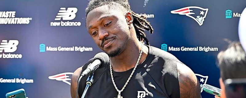 Ethan Hurwitz: A.J. Brown Gave Patriots Everything They Needed to See vs. Eagles
