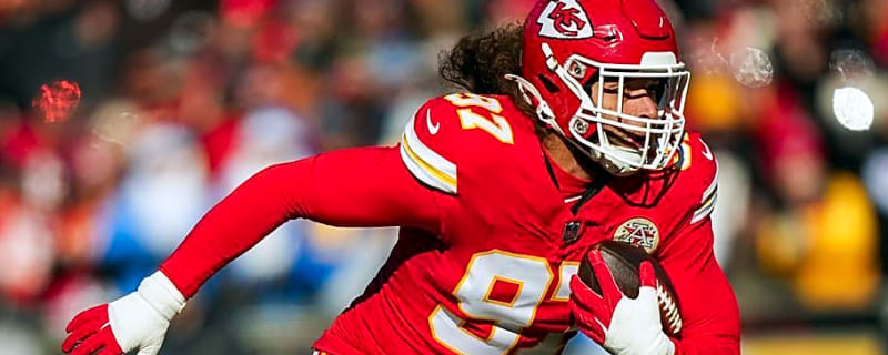 Chiefs DE Ashton Gillotte Reflects on Rookie Season: 'I Didn't Like How I Looked on Film'