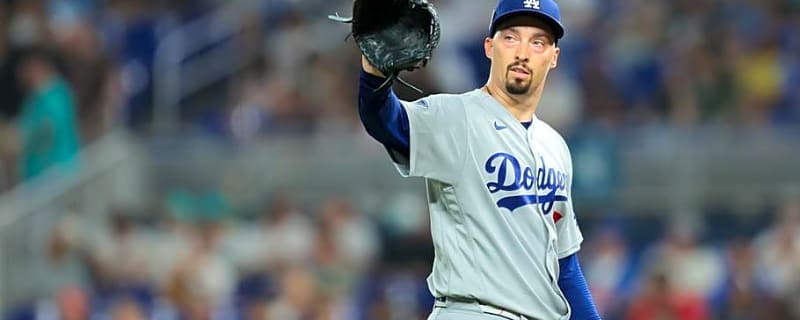Dodgers Announce Starting Pitchers for Final Series of Season vs Giants