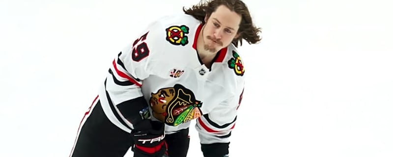 Blackhawks Forward Top Name to Watch Before Trade Deadline