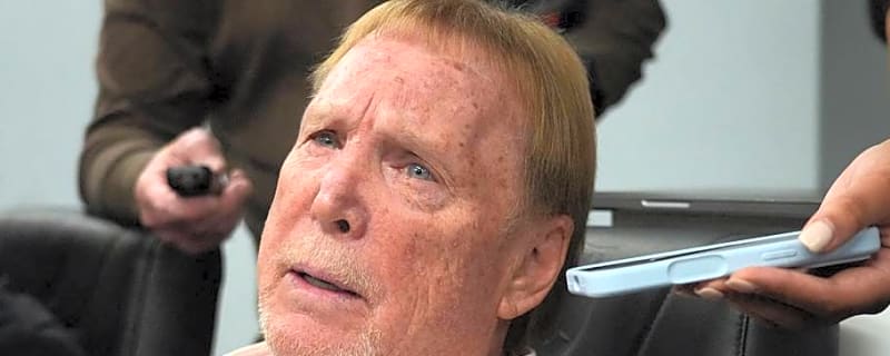 Raiders' Mark Davis Makes Opinion Clear on Grass vs. Turf Debate
