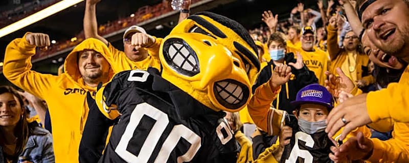 Iowa Expands NFL Exec’s Role to Lead Hawkeyes Into Revenue-Sharing Era