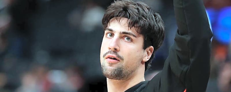 Blazers' Tiago Splitter Reacts to Deni Avdija Injury