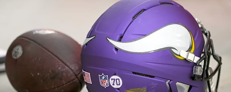 Vikings Veteran Pro Bowlder Drawing Buzz as Jets Next QB Target