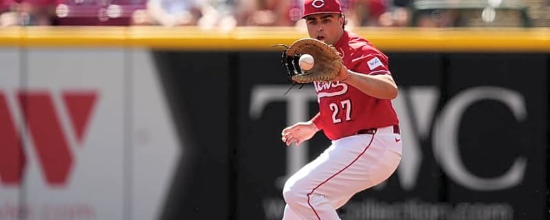 Two Important Moves the Cincinnati Reds Should Make to Start the Offseason