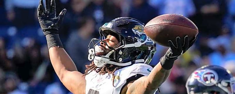 Jaguars Continue Playoff Push With Domination of Titans