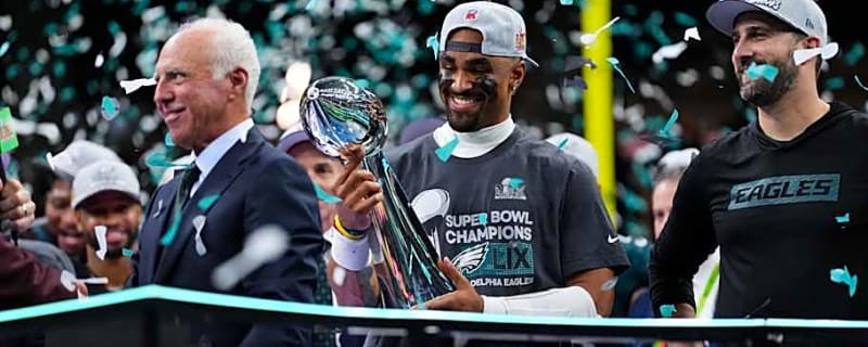 Ex-Eagles star snubs snow purists with dome verdict as Jalen Hurts eyes Super Bowl