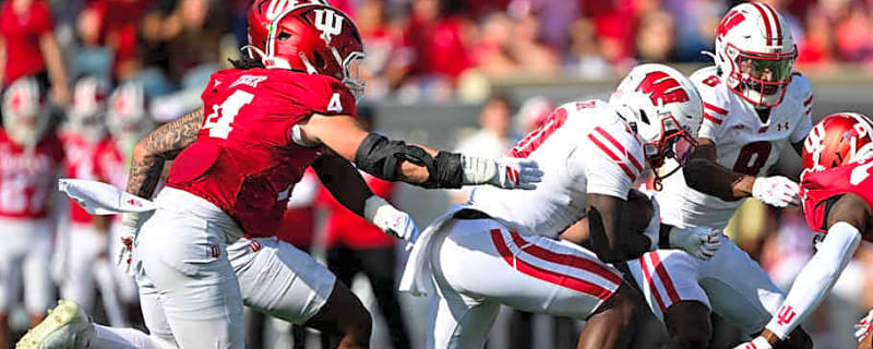 Wisconsin Badgers to be without key offensive starter against No. 21 Illinois