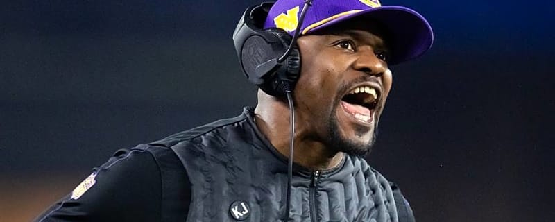 Revisiting 3 Bold Vikings Predictions Five Weeks Into the Season (Has Flores's Defense Exceeded Expectations?)