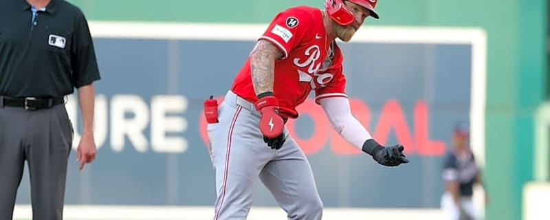 Former Reds Outfielder Jake Fraley’s Daughter Rings Bell After Beating Cancer