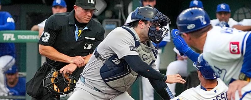 Yankees Must Pursue Trade With Twins to Solve Catcher Crisis