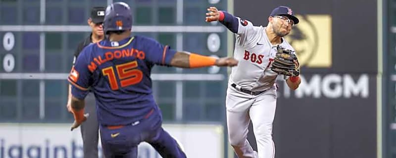 Angels Sign Former Gold Glove Award Winner