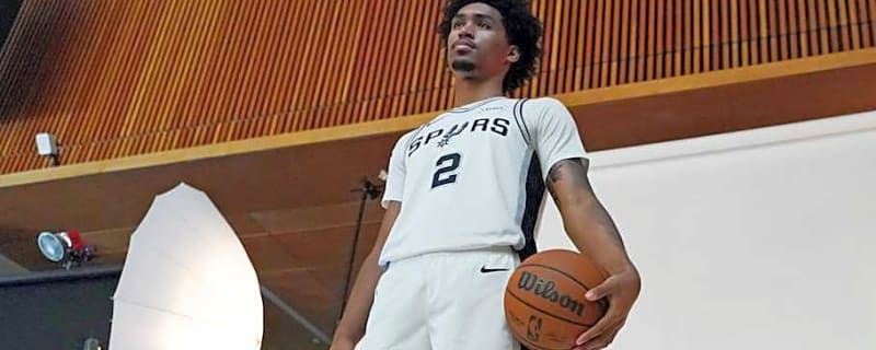 &#39;No Egos&#39;: Spurs Rookies Dylan Harper, Carter Bryant Keeping Team Young